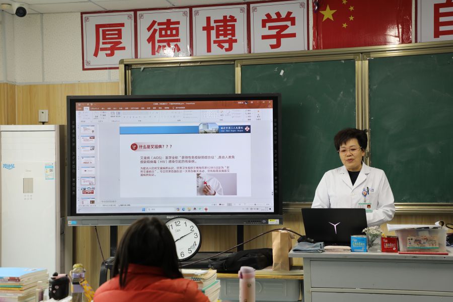 “你我共同努力,终结结核流行 ”临沂市第三人民医院开展健康讲座进校园活动