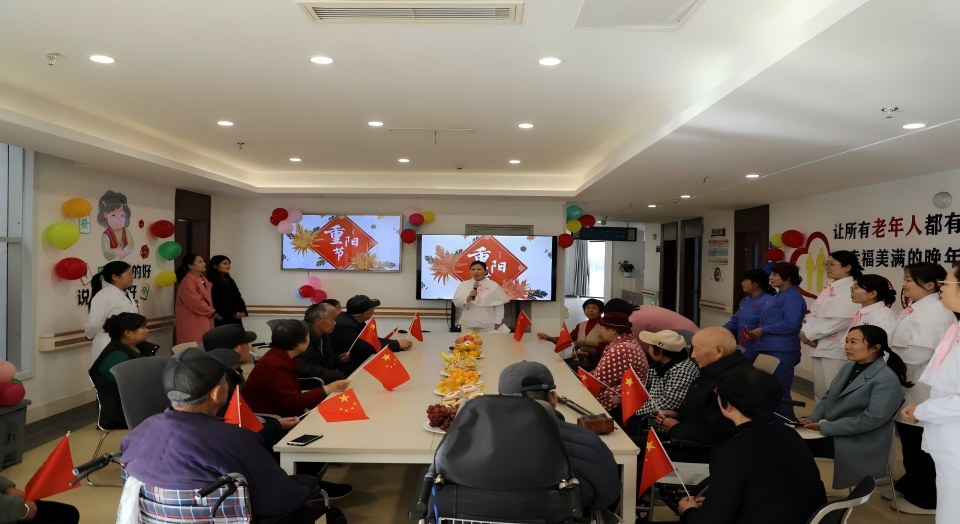 情暖重阳·养生相伴——临沂市第三人民医院南丁格尔志愿护理服务队走进医养中心开展志愿服务活动